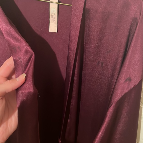 Victoria’s Secret silk robe - Picture 3 of 5